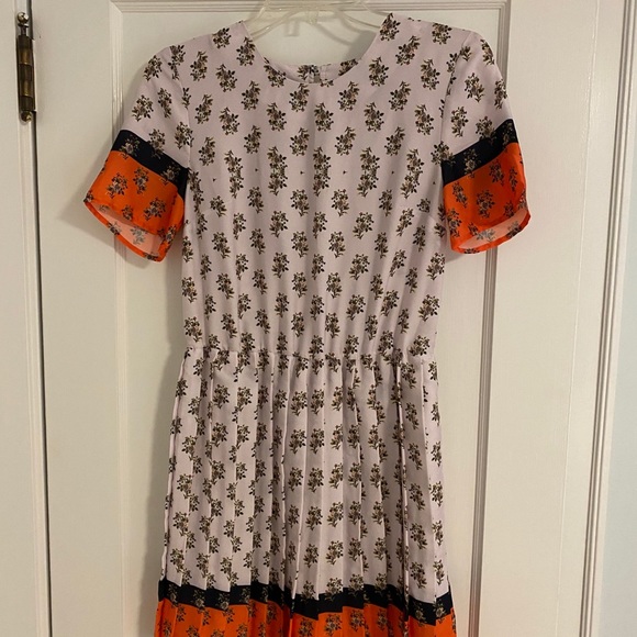 Top Shop cocktail dress with pleated skirt, size 4 - Picture 2 of 5
